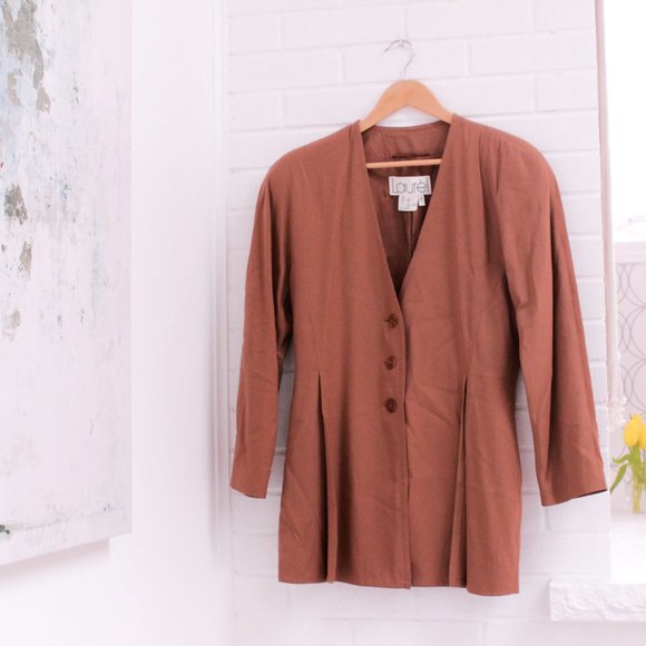 *Laurèl Brown Blazer - Picture 5 of 10